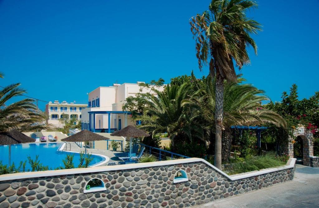 Hotel Avra Камари Экстерьер фото